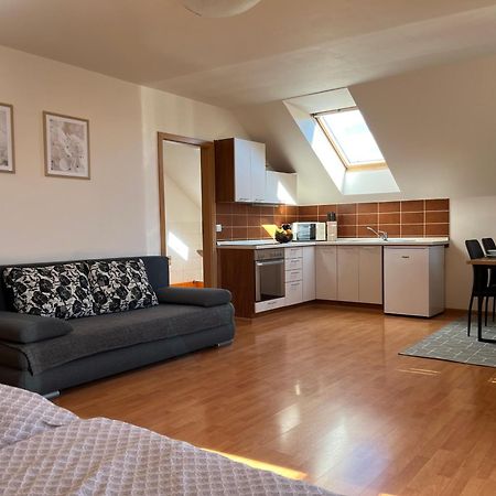 Appartement Privat Mariva à Liptovský Mikuláš Extérieur photo