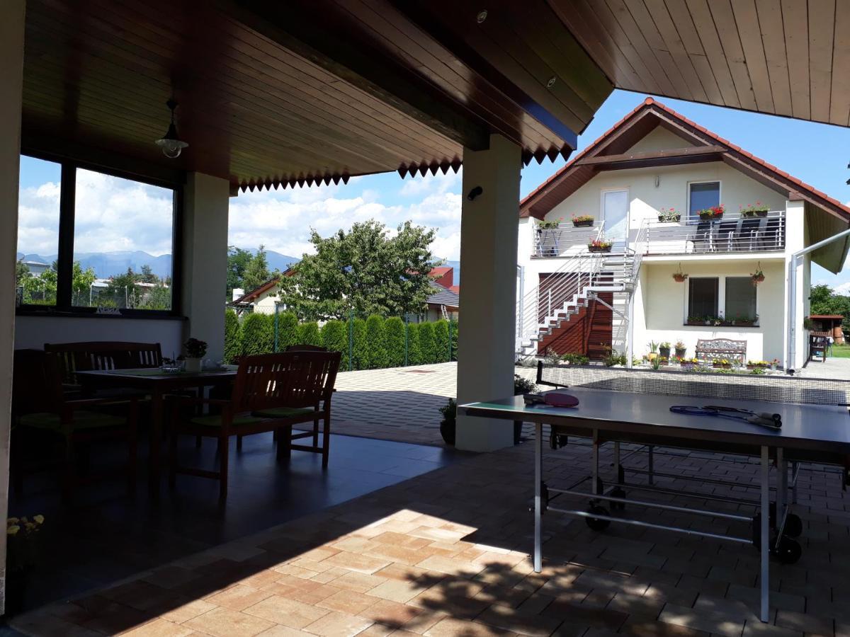Appartement Privat Mariva à Liptovský Mikuláš Extérieur photo